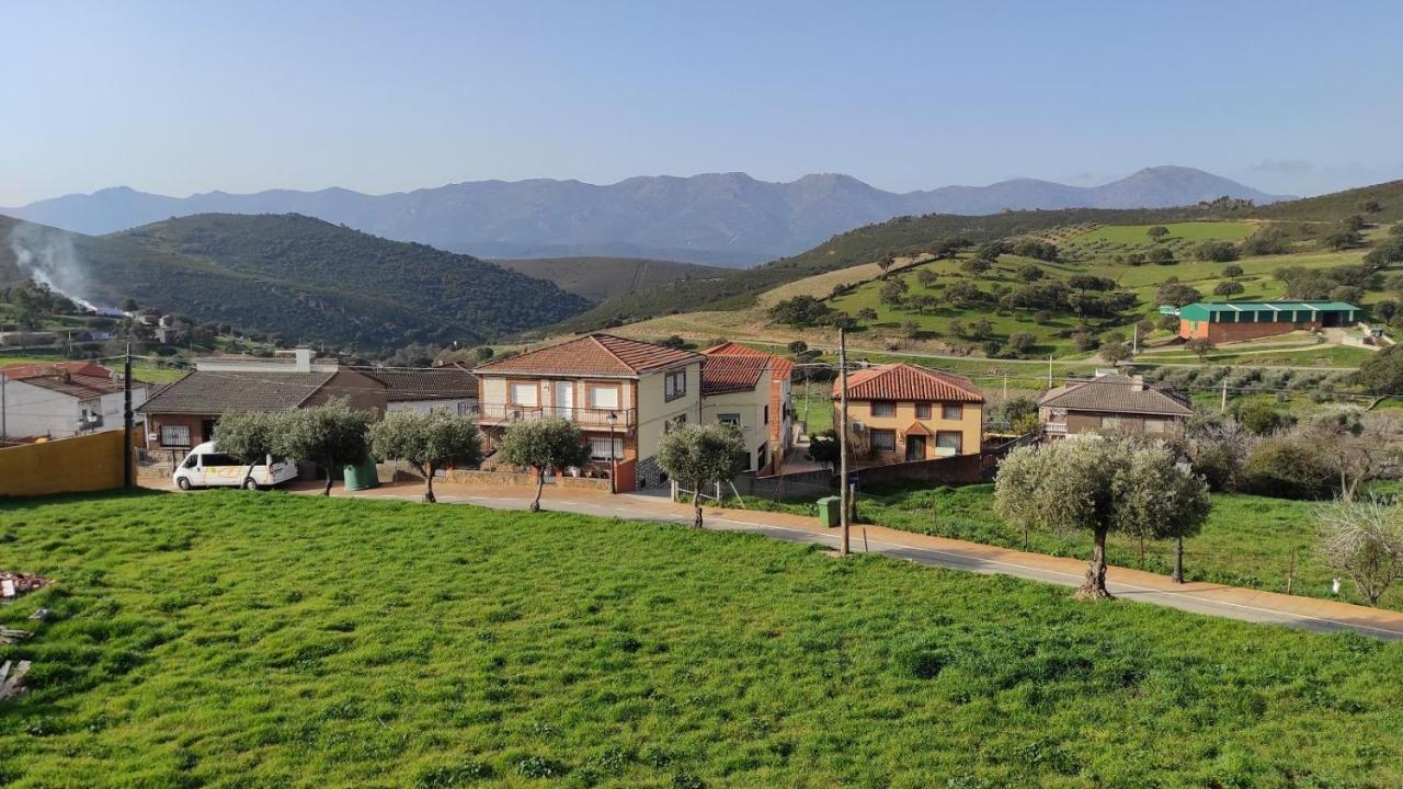 Casa rural La Colmena del Geoparque Hostal Navatrasierra Exterior foto